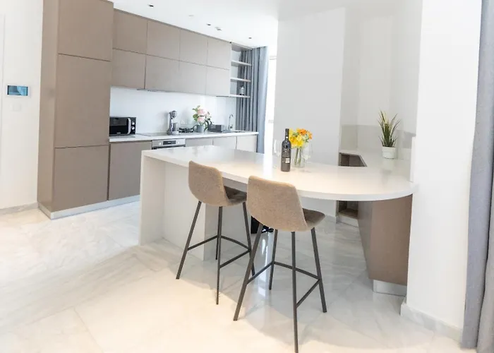 Skyhigh 360 Gym & Pool *