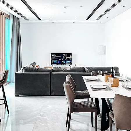 Apartment Wealthystays Skyhigh